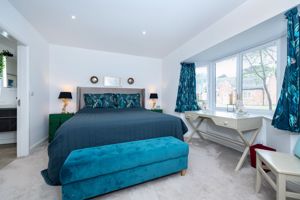 Bedroom- click for photo gallery